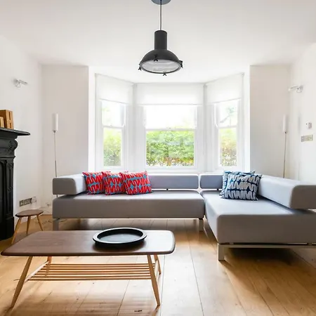 The Oxford Gardens - Modern & Spacious 4Bdr House With Garden
